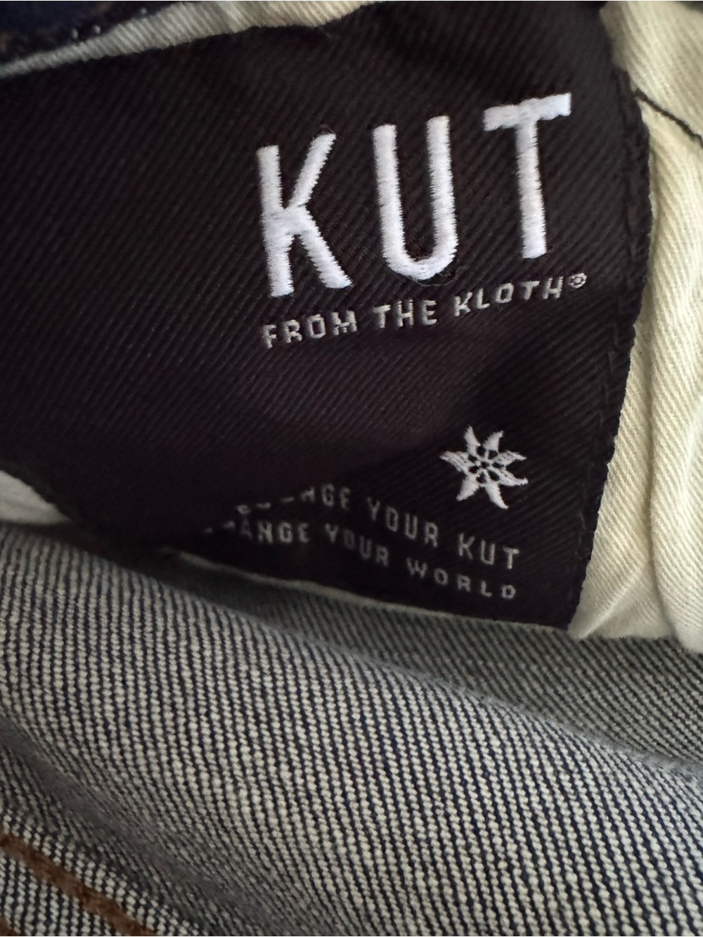 Kut from the Kloth Light Blue Distressed Catherine Boyfriend Women’s Jeans 0 - Picture 6 of 9